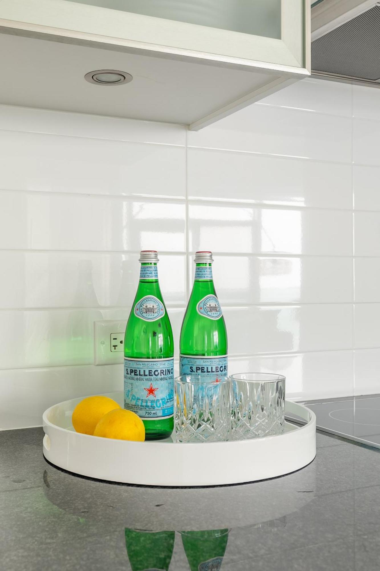 Cloud 9 In Downtown Toronto Apartment Екстериор снимка